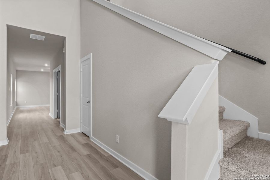 Spacious, unfurnished interior of a new home in Garden Grove, Schertz (Image 12).