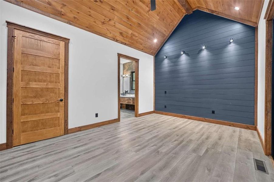 Spacious, unfurnished interior of a new home in , Ellijay (Image 18).