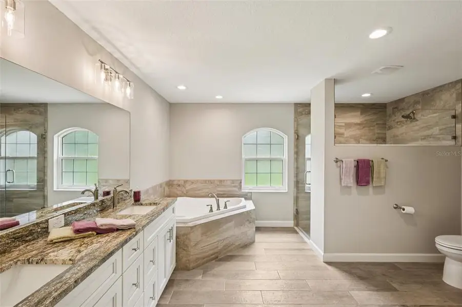 Furnished interior view inside a new home in , Hernando (Image 12).