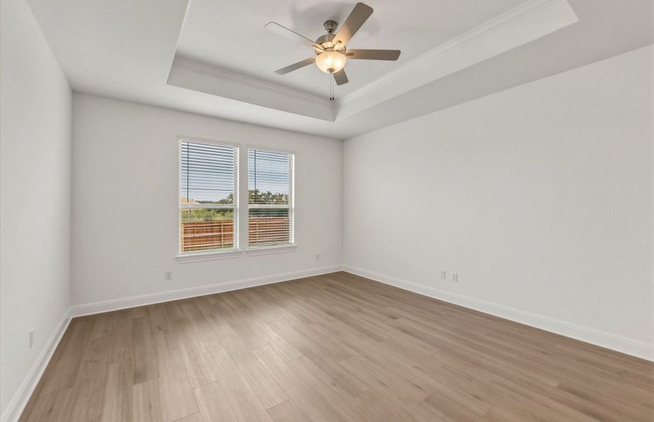 Spacious, unfurnished interior of a new home in Saddleback at Santa Rita Ranch, Liberty Hill (Image 34).