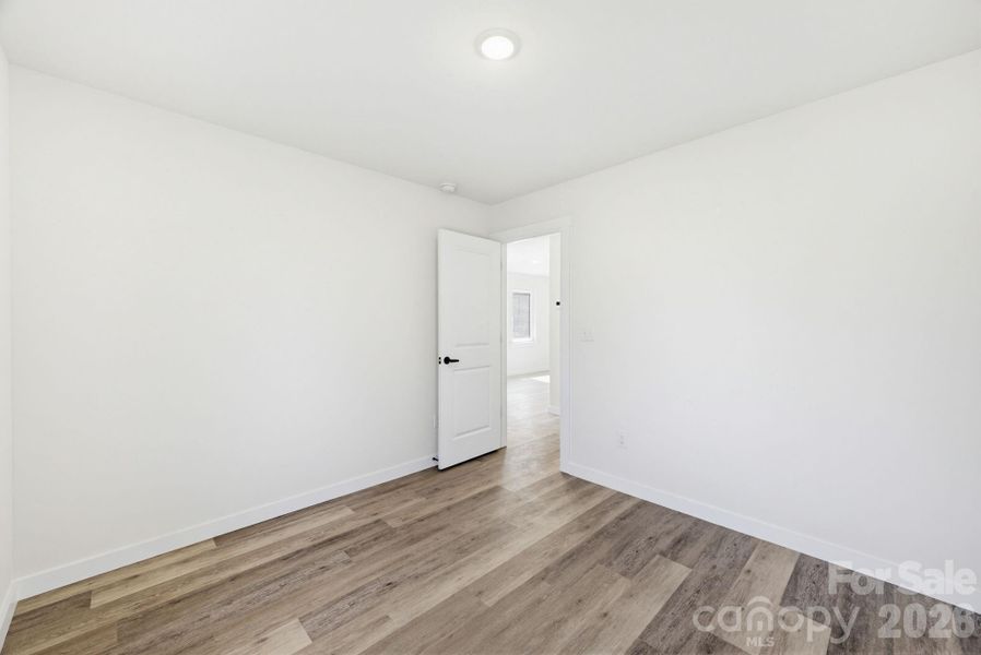 Spacious, unfurnished interior of a new home in , Hudson (Image 16).