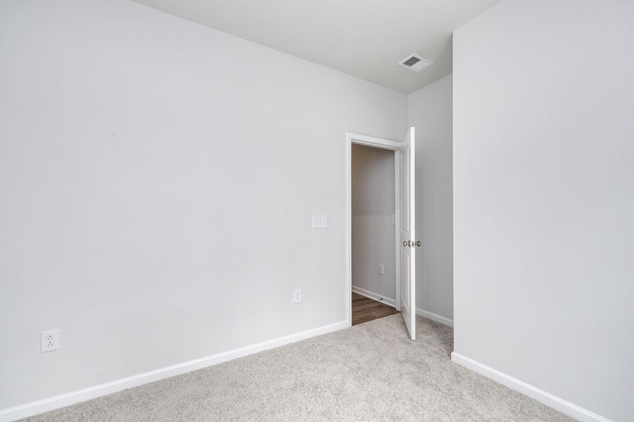 Spacious, unfurnished interior of a new home in Jordan Grove, Conway (Image 27).