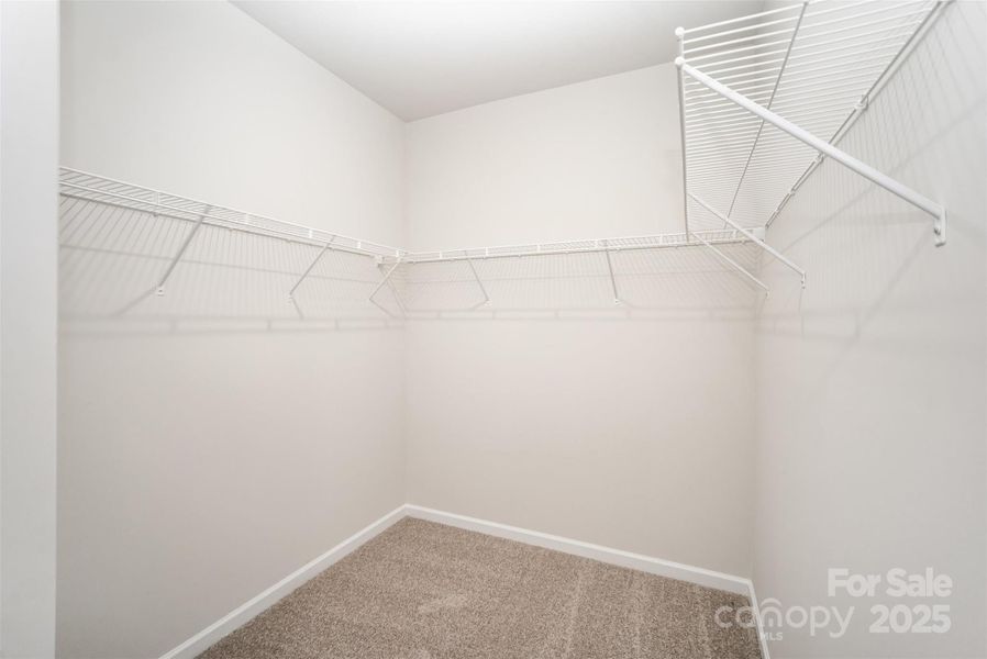 Photos of 2713 New Pineola Rd