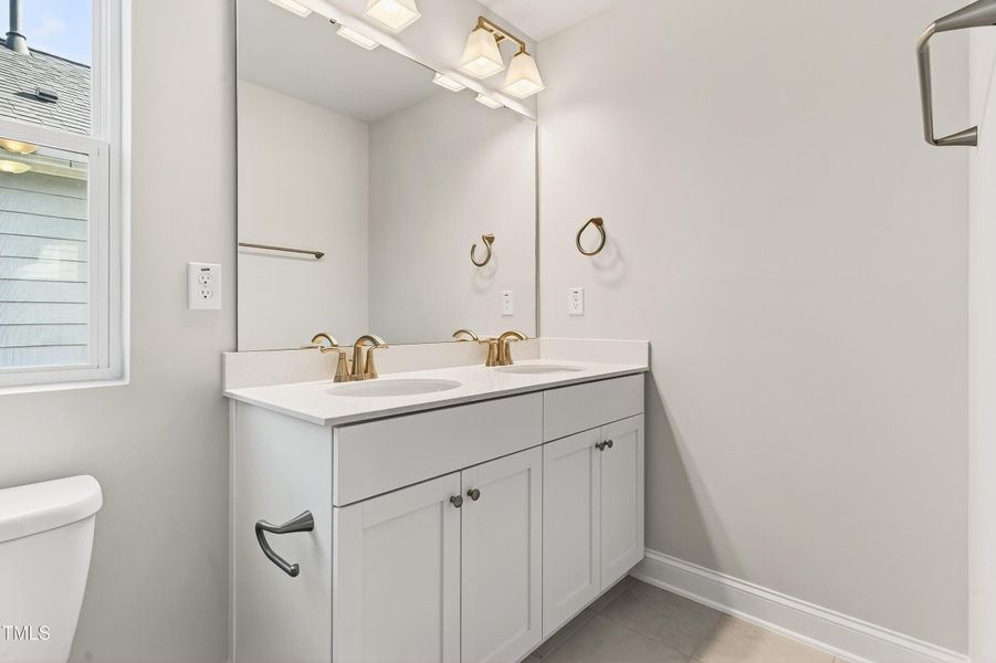 Ral_Paddington_Lot443 (32)