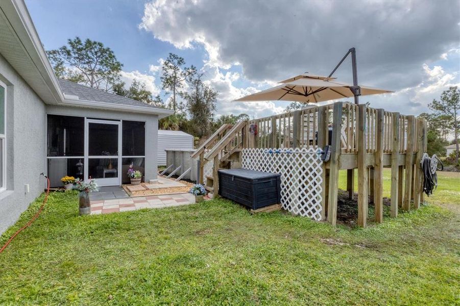 Exterior details and patio area of a home in , North Port (Image 24).
