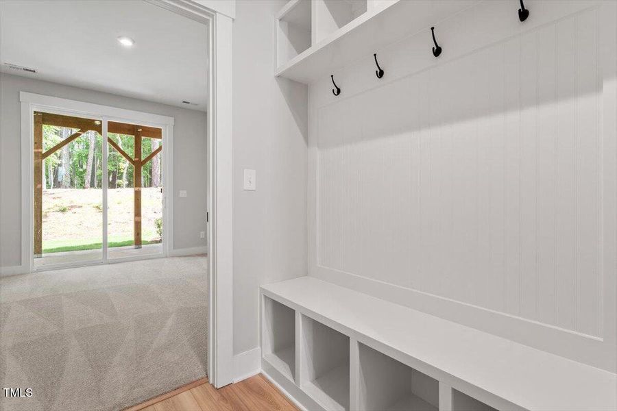 10-1111 Blackthorn Lane #9 [2248454]_10