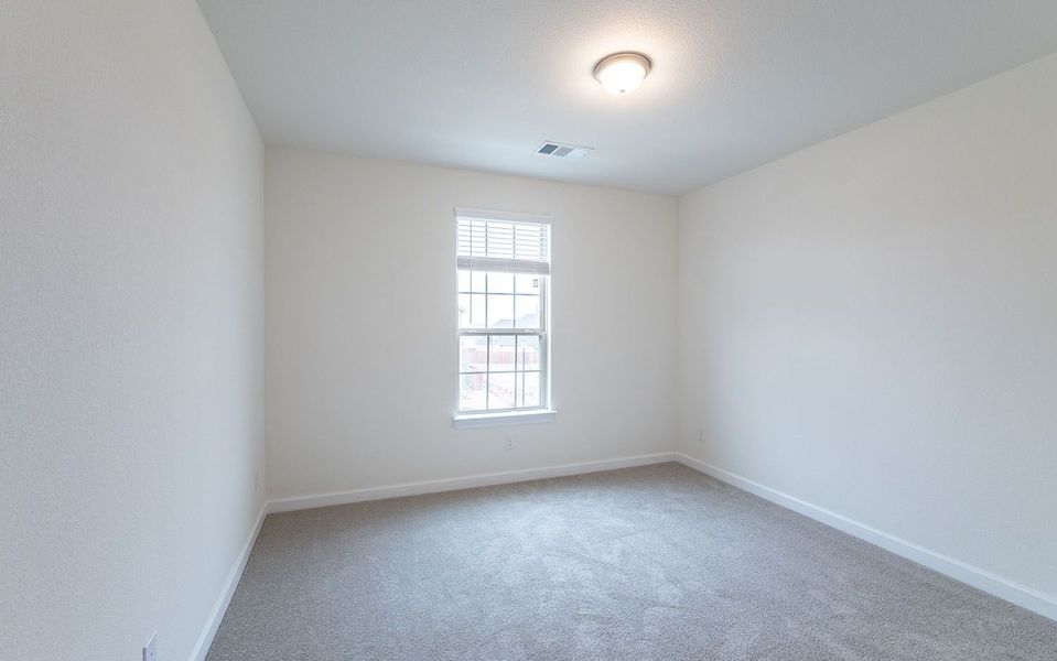 Spacious, unfurnished interior of a new home in Sonoma Verde, Rockwall (Image 17).