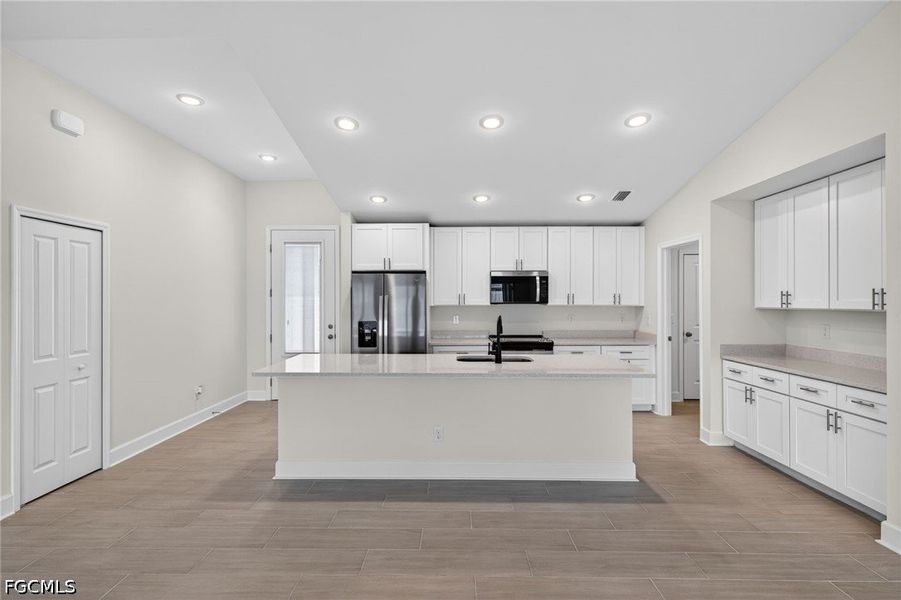 Furnished interior view inside a new home in Cape Coral, Cape Coral (Image 9).