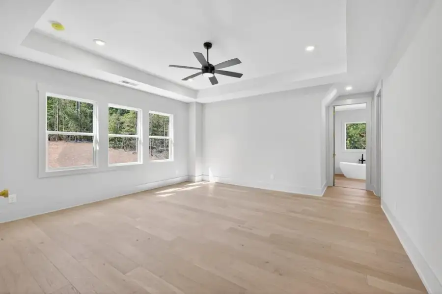 Spacious, unfurnished interior of a new home in The Manors, Jefferson (Image 40).