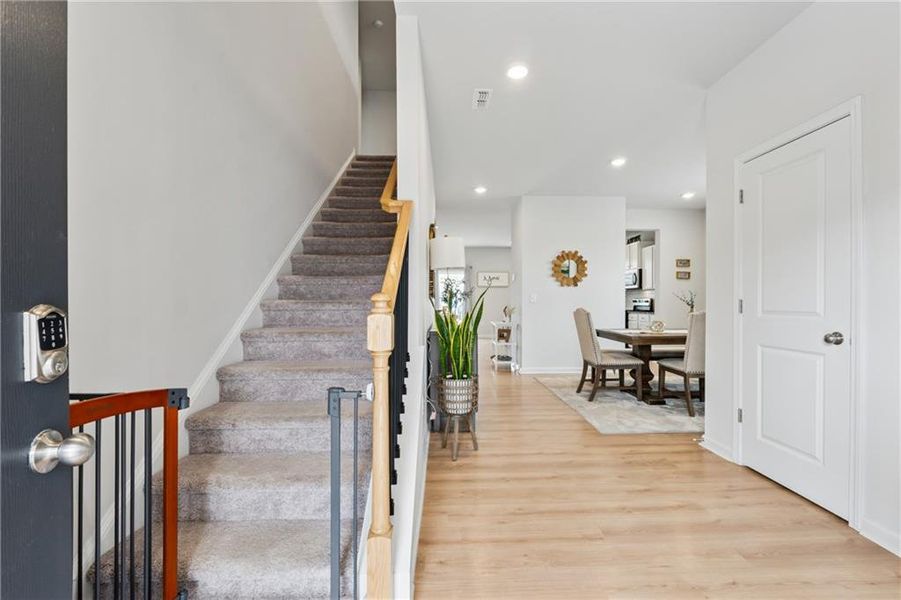 Furnished interior view inside a new home in Summit Pointe, Dallas (Image 5). Furnished interior view inside a new home in Summit Pointe, Dallas (Image 5).
