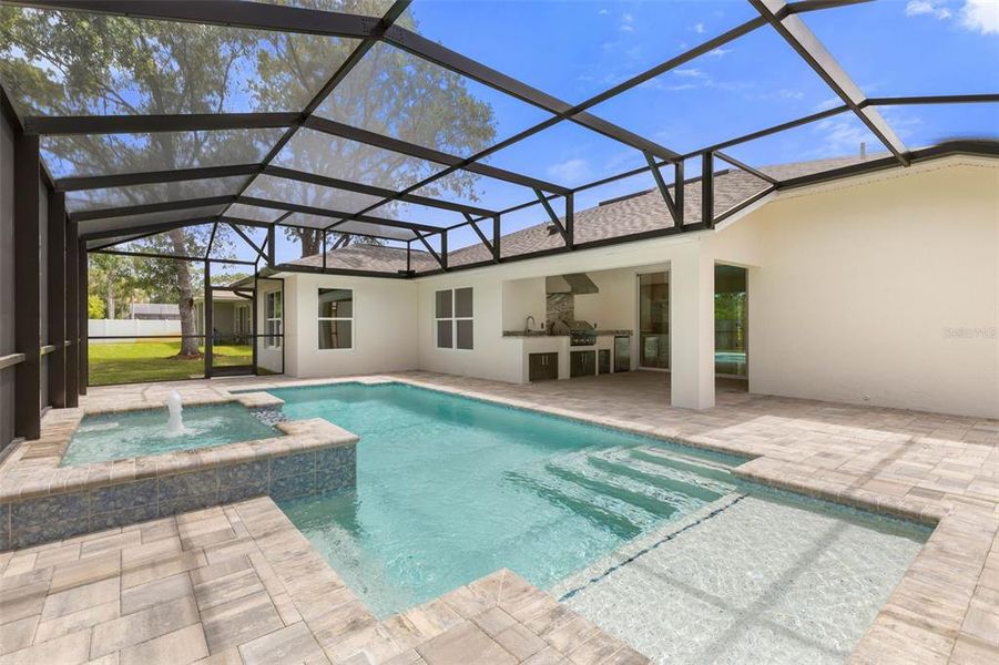 Exterior details and patio area of a home in , Palm Coast (Image 4).