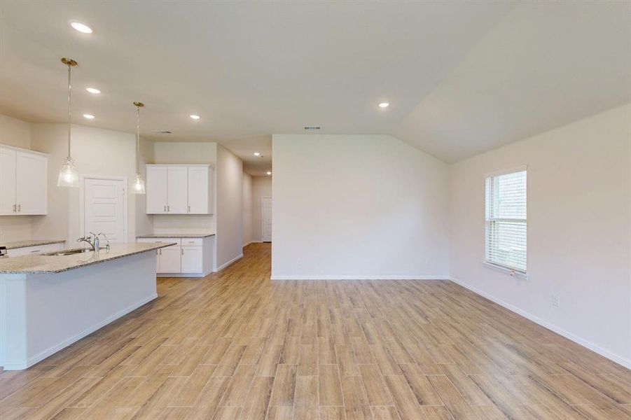 Spacious, unfurnished interior of a new home in Sanderos, Fort Worth (Image 38). Spacious, unfurnished interior of a new home in Sanderos, Fort Worth (Image 38).