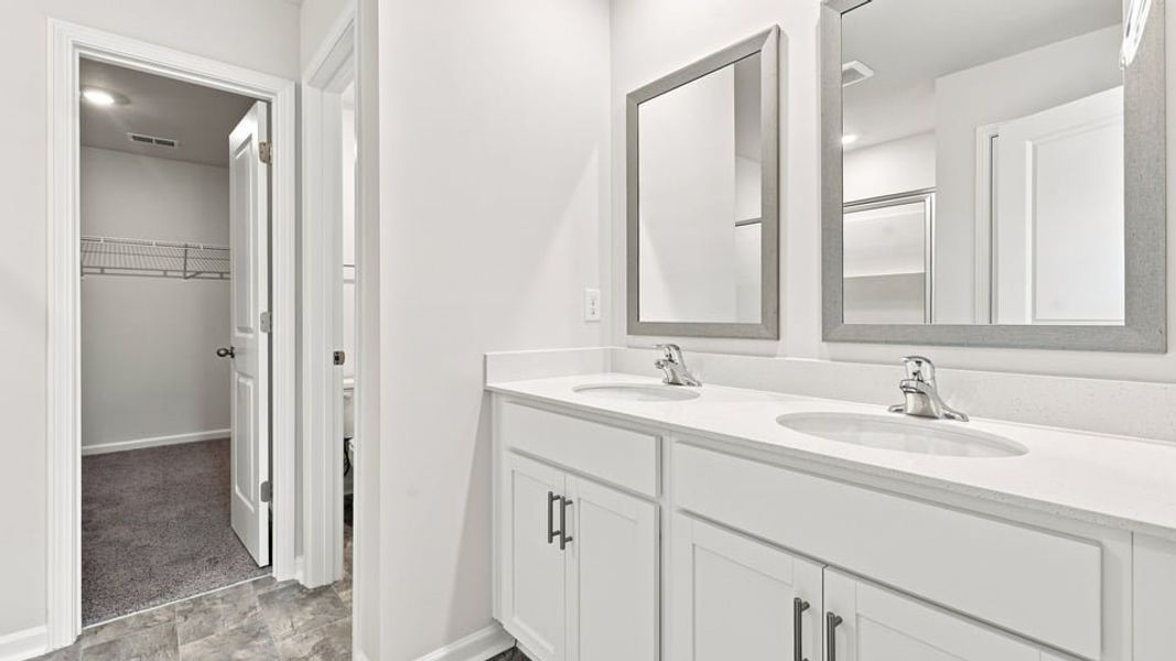Furnished interior view inside a new home in Chestnut Ridge, Greenville (Image 12).
