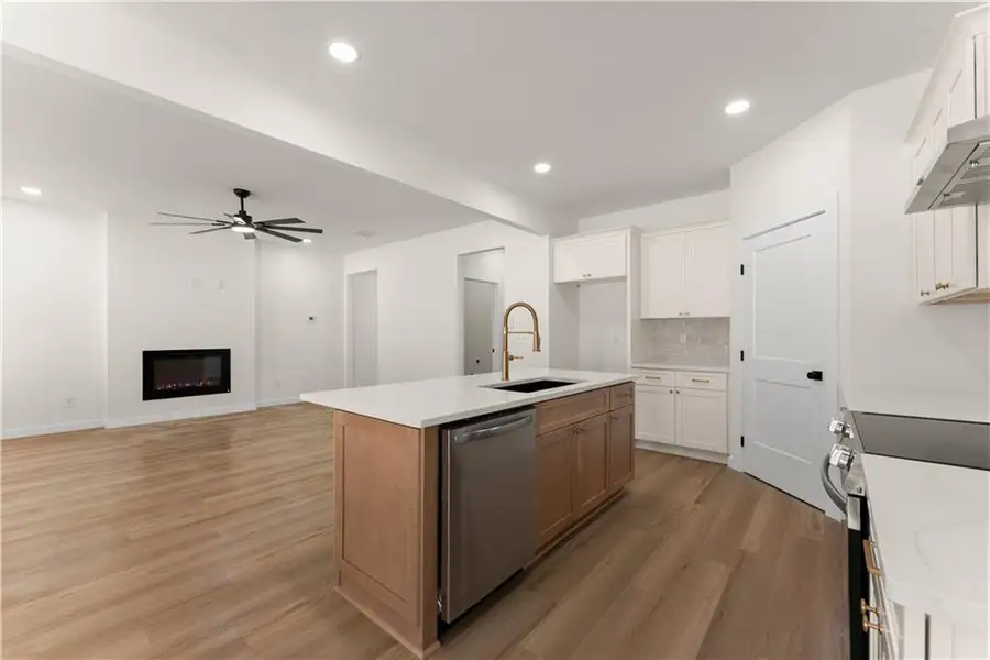 Furnished interior view inside a new home in , Gainesville (Image 17).