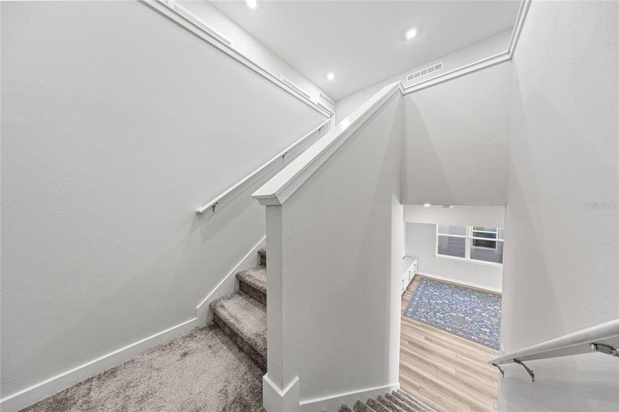 Spacious, unfurnished interior of a new home in , Ocala (Image 24).