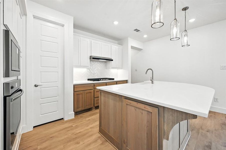 Furnished interior view inside a new home in Pecan Square: 40ft. lots, Northlake (Image 13). Furnished interior view inside a new home in Pecan Square: 40ft. lots, Northlake (Image 13).