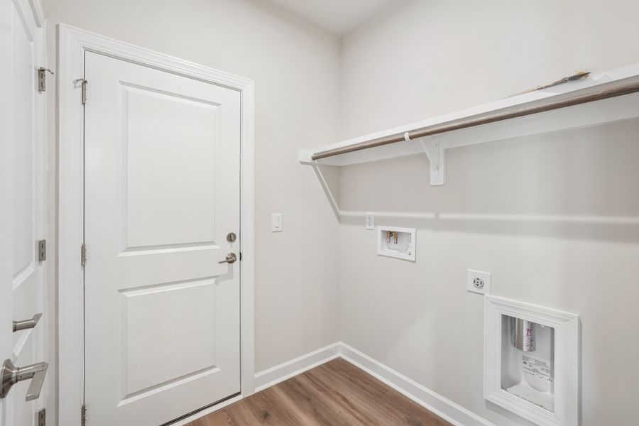 Representative unfurnished interior of a home built from the Beechwood Springs by Tri Pointe Homes in Altis At Serenity, Fuquay Varina (Image 14).