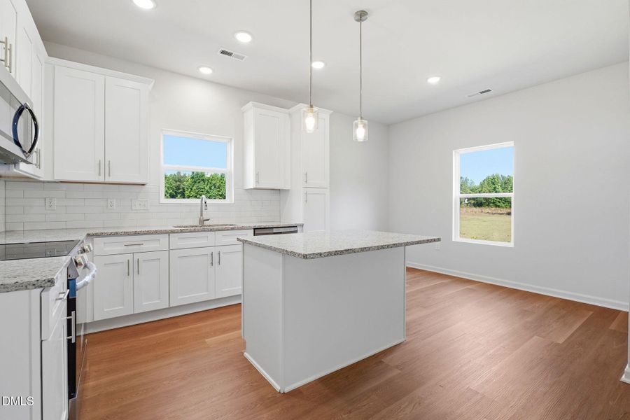 35-web-or-mls-DSC06068 35-web-or-mls-DSC06068