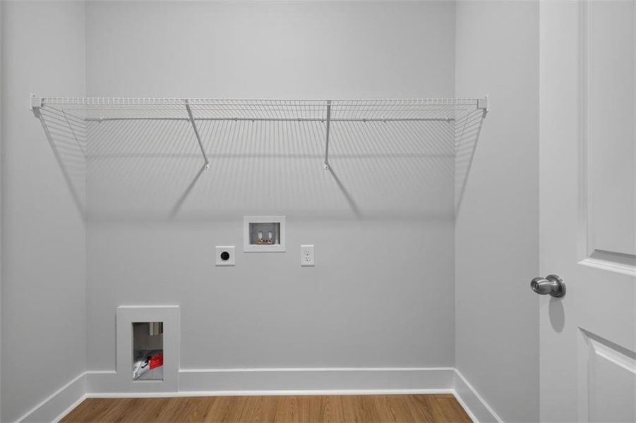 Spacious, unfurnished interior of a new home in , Gainesville (Image 35).