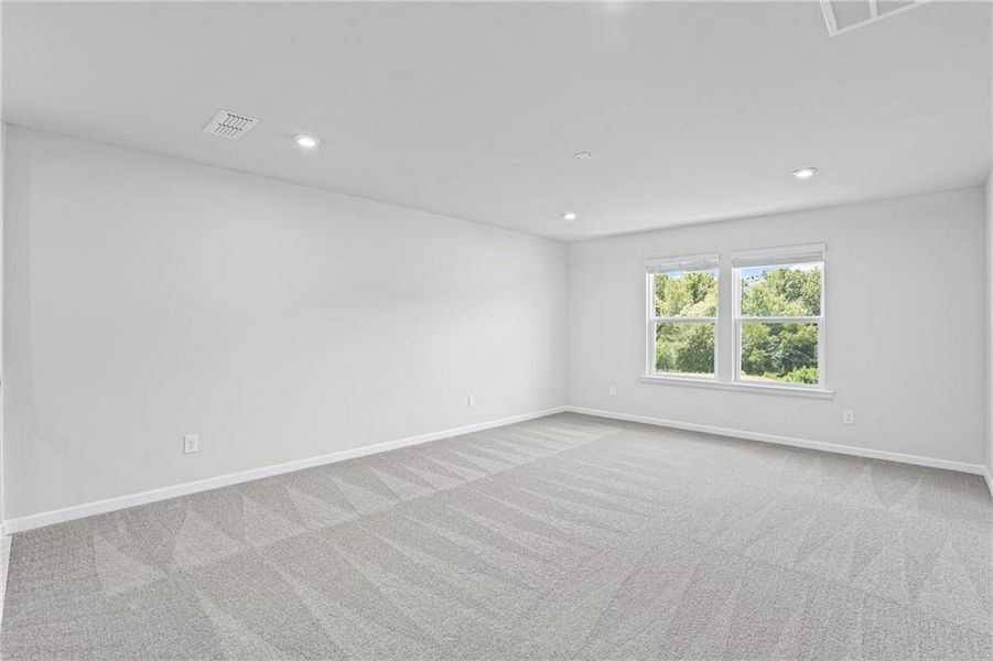 Spacious, unfurnished interior of a new home in Haverhill Estates, Dacula (Image 16).