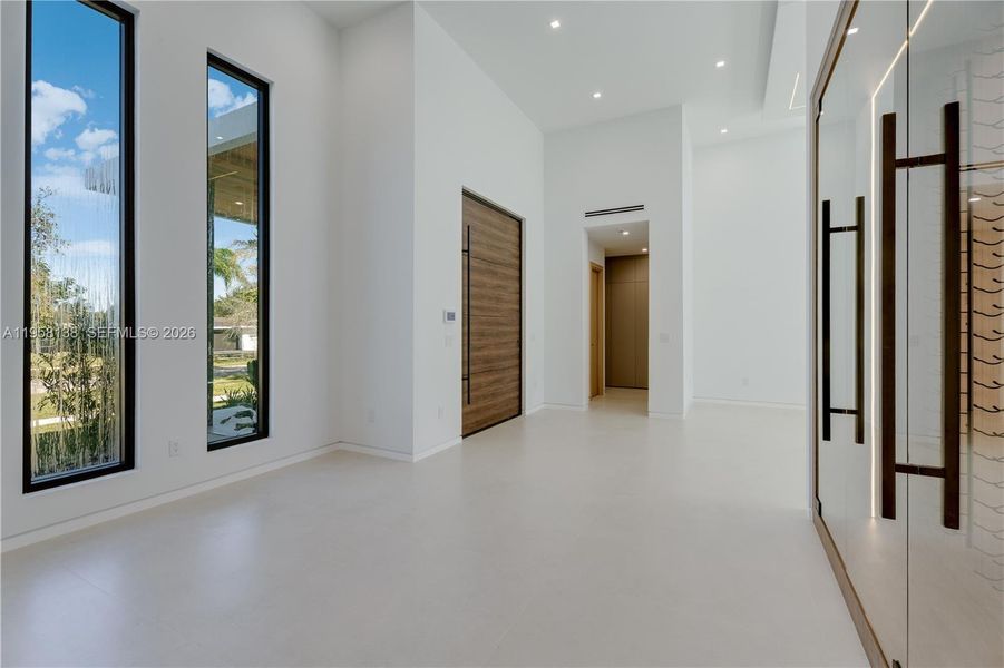 Spacious, unfurnished interior of a new home in , Miami (Image 48).
