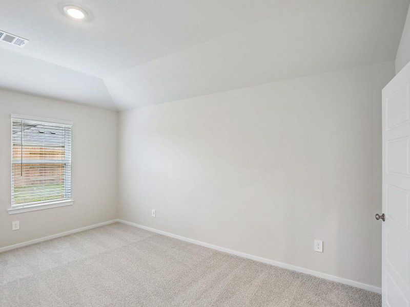 Spacious, unfurnished interior of a new home in Heights of Barbers Hill, Baytown (Image 35).