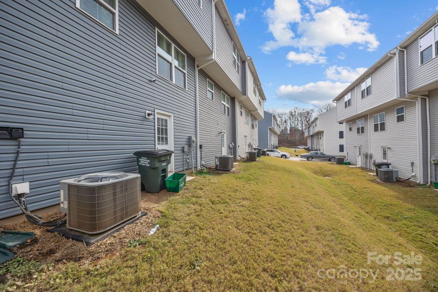 Exterior details and patio area of a home in , Charlotte (Image 19).