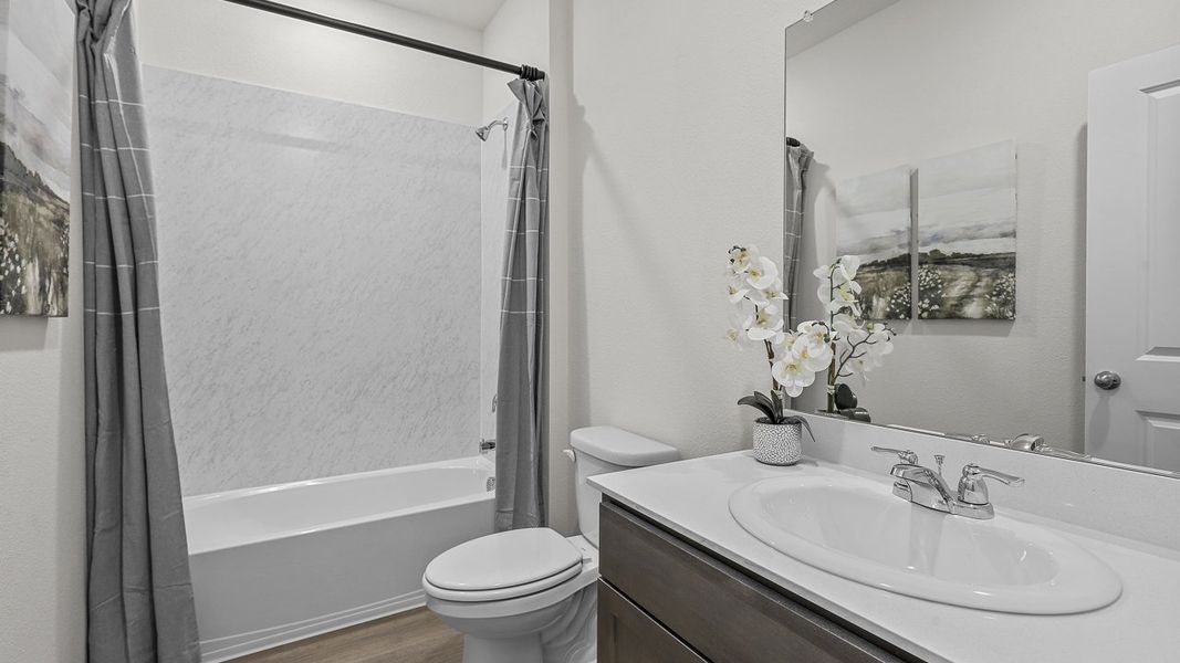 Furnished interior view inside a new home in Bluff Springs, Ferris (Image 25).
