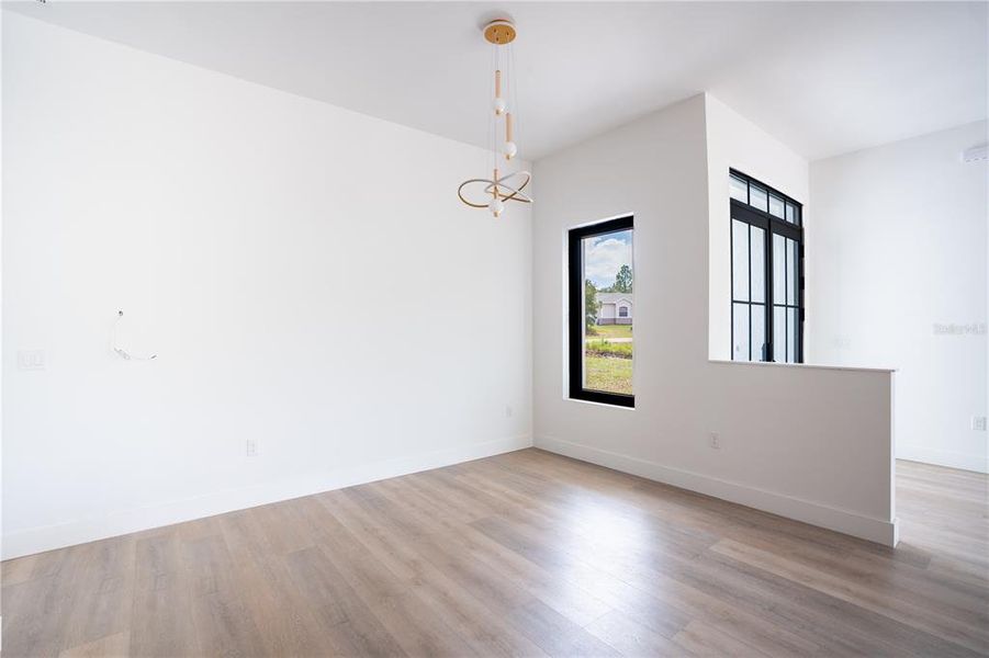 Spacious, unfurnished interior of a new home in , Homosassa (Image 16).