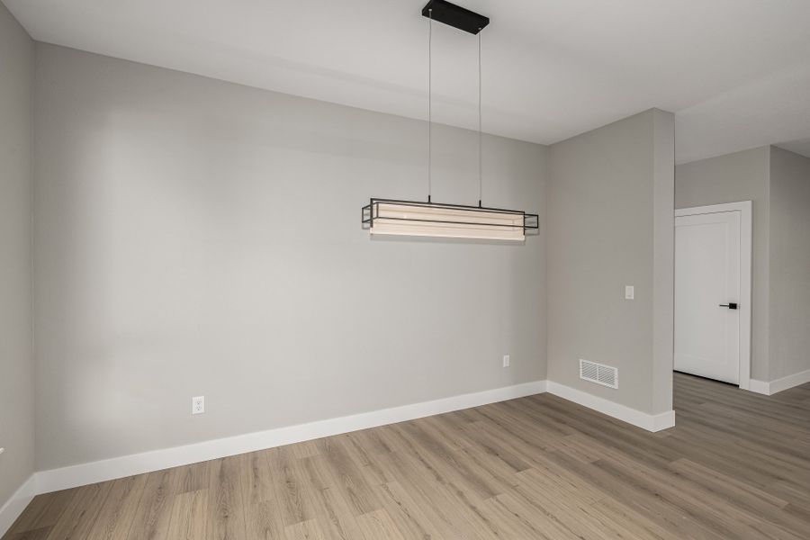 Spacious, unfurnished interior of a new home in West Grange, Longmont (Image 27).