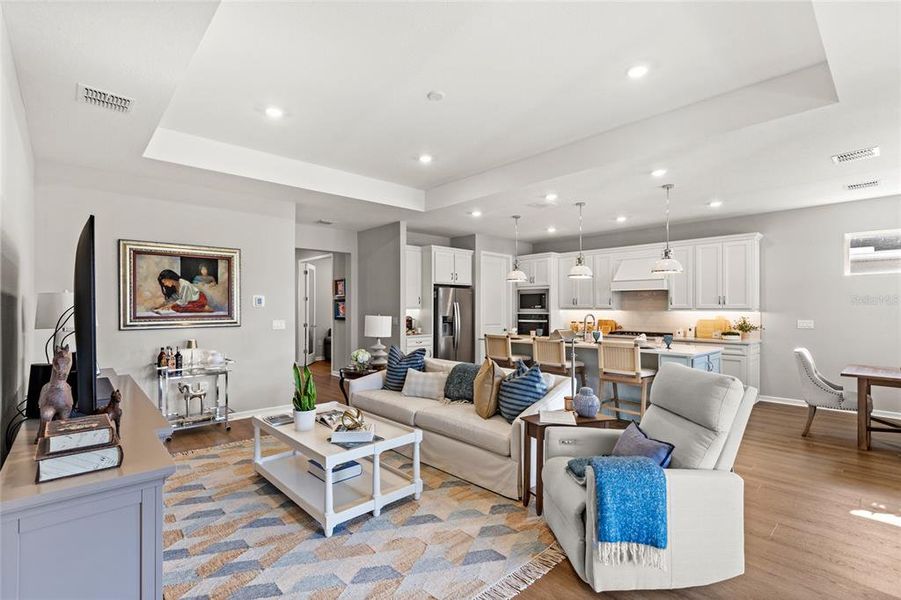 Furnished interior view inside a new home in , Winter Garden (Image 10).