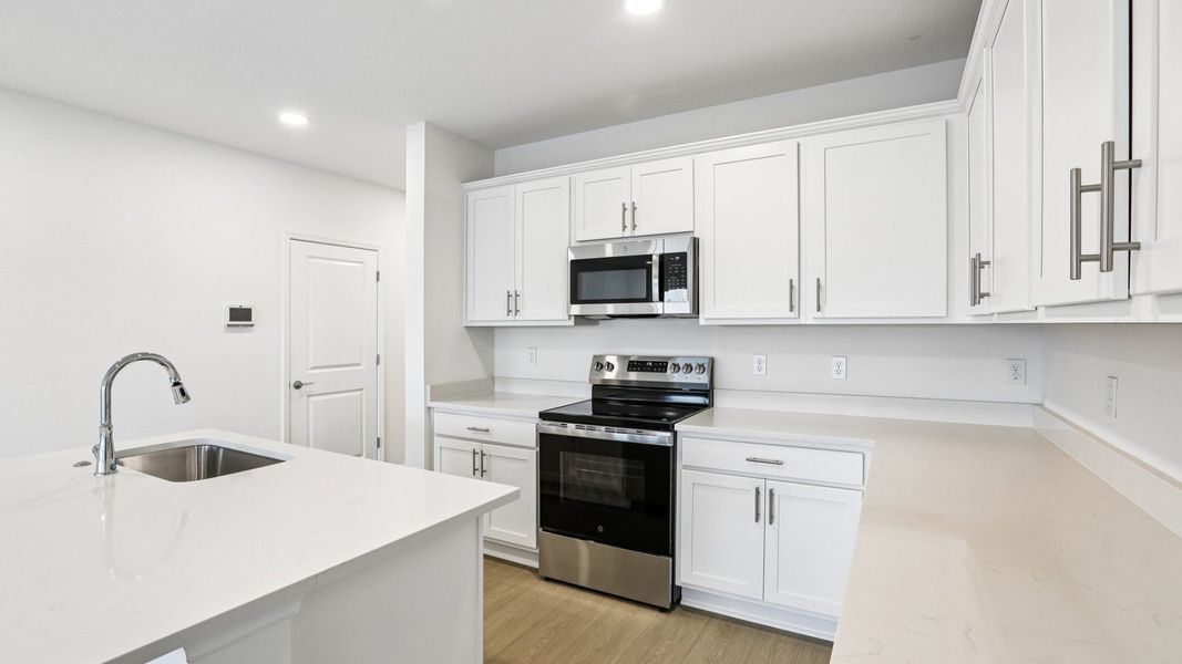 Furnished interior view inside a new home in Twin Oaks, Zephyrhills (Image 16).