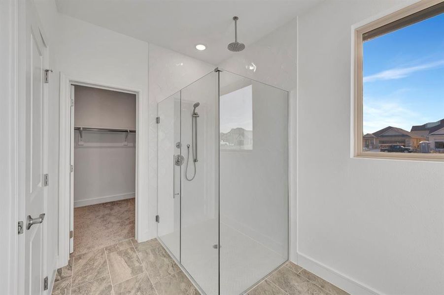 Spacious, unfurnished interior of a new home in Heritage Ranch, Sherman (Image 21).