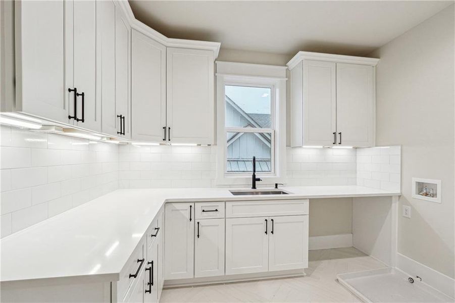 Furnished interior view inside a new home in , Dawsonville (Image 41).