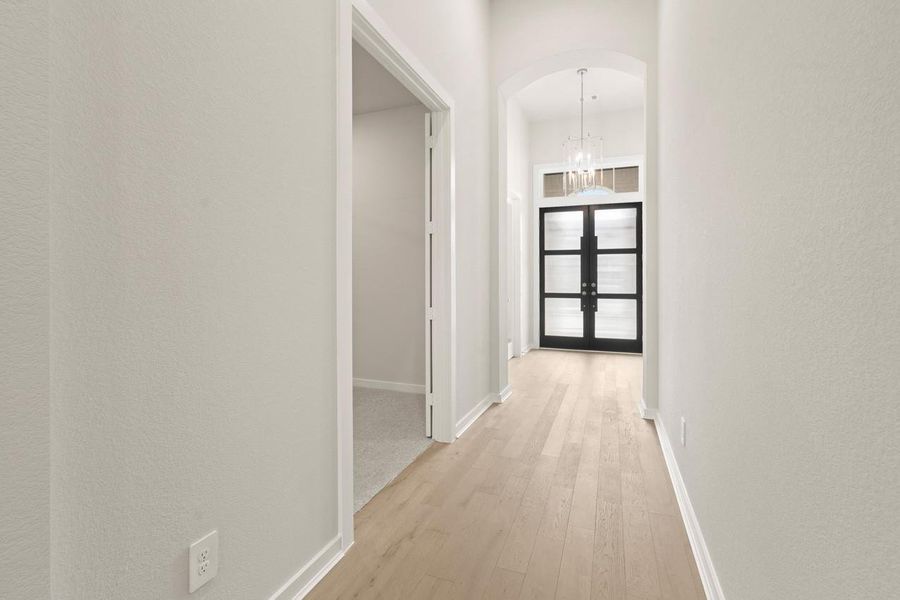 Spacious, unfurnished interior of a new home in Jordan Ranch, Fulshear (Image 17).