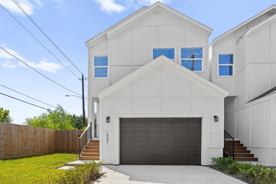 Welcome to 2303 Staples Street! Welcome to 2303 Staples Street!