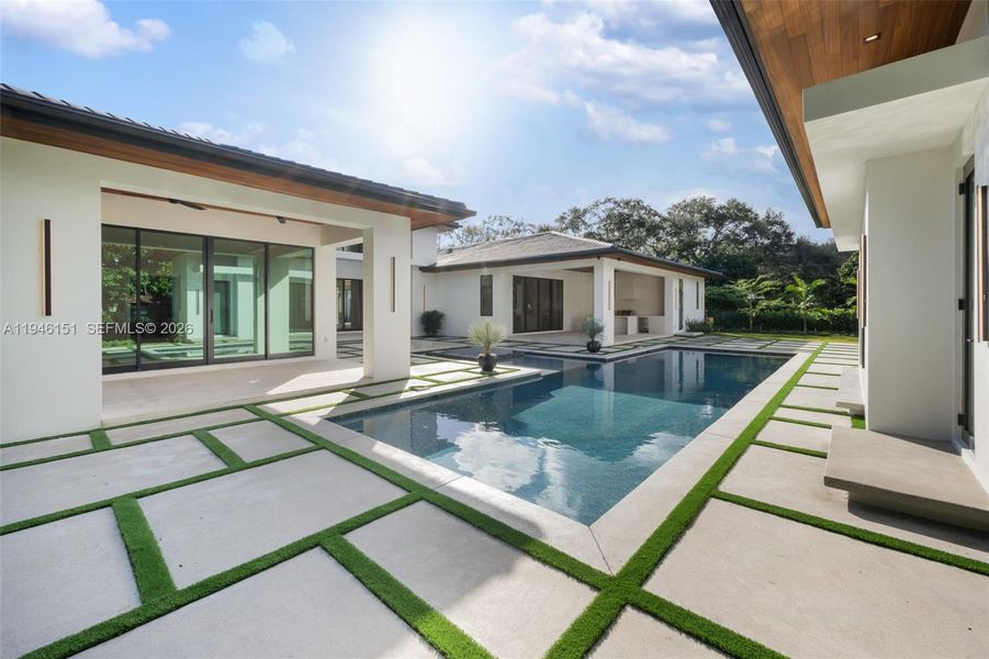 Exterior details and patio area of a home in , Pinecrest (Image 35).