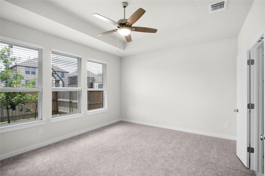 REPRESENTATIVE OF FLOOR PLAN ONLY REPRESENTATIVE OF FLOOR PLAN ONLY