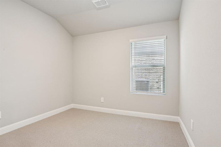 Spacious, unfurnished interior of a new home in Lakehaven - Signature Series, Farmersville (Image 30).