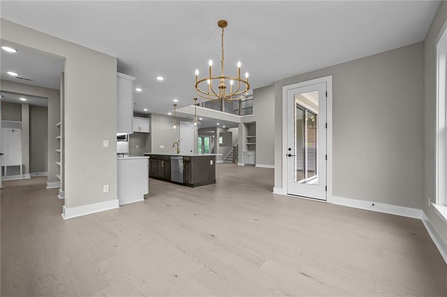 Spacious, unfurnished interior of a new home in Ellis, Marietta (Image 17).