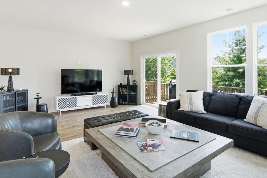 Furnished interior view inside a new home in , Hanahan (Image 12).