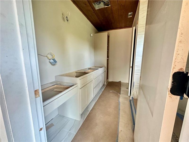 Image 33 of a home in .