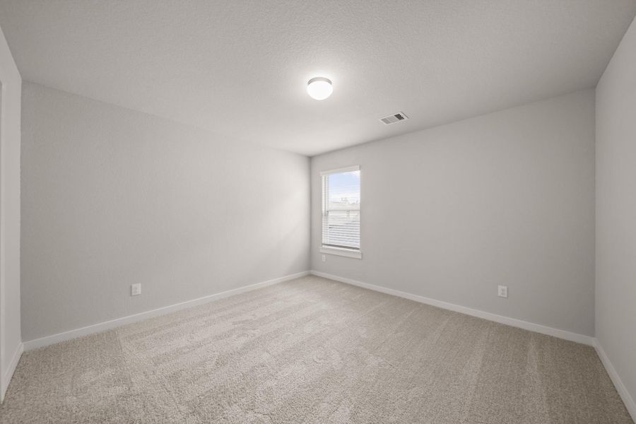 Spacious, unfurnished interior of a new home in Barton Creek Ranch, Conroe (Image 24). Spacious, unfurnished interior of a new home in Barton Creek Ranch, Conroe (Image 24).