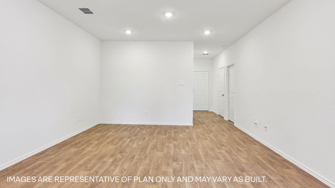 Spacious, unfurnished interior of a new home in Wayside, Uhland (Image 13).