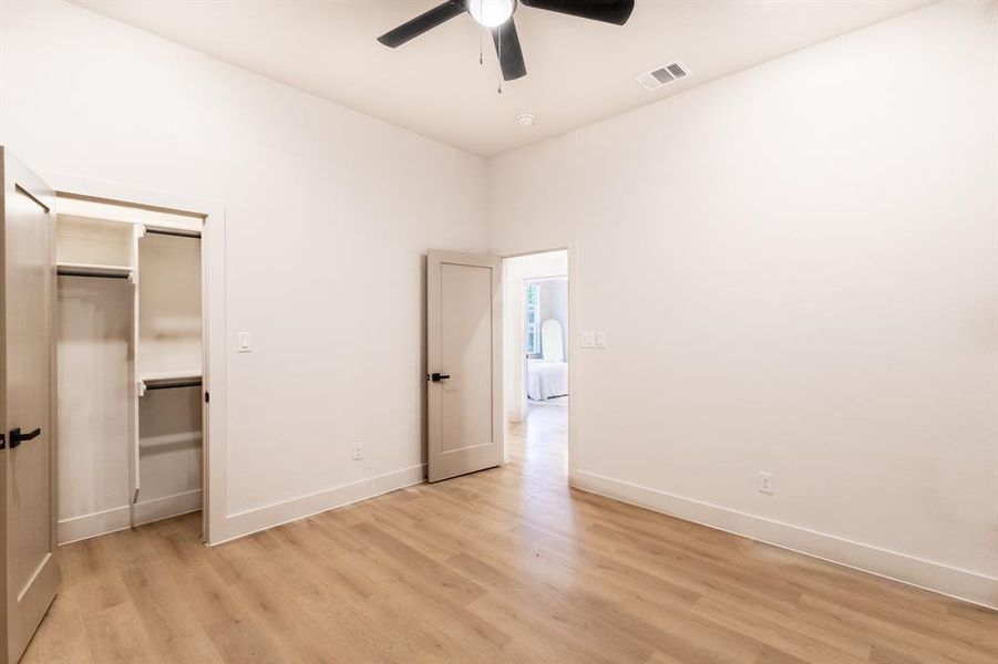 Spacious, unfurnished interior of a new home in , Fort Worth (Image 19). Spacious, unfurnished interior of a new home in , Fort Worth (Image 19).