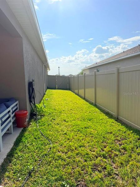 Exterior details and patio area of a home in , Kissimmee (Image 18).