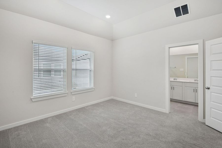 Spacious, unfurnished interior of a new home in Spring Brook Village - City Series, Houston (Image 17). Spacious, unfurnished interior of a new home in Spring Brook Village - City Series, Houston (Image 17).