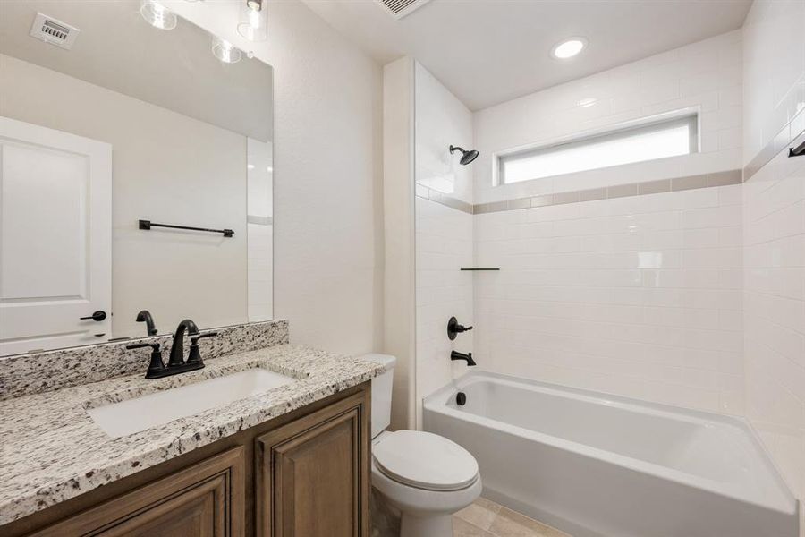 Furnished interior view inside a new home in The Enclave at Parks of Aledo, Aledo (Image 11). Furnished interior view inside a new home in The Enclave at Parks of Aledo, Aledo (Image 11).