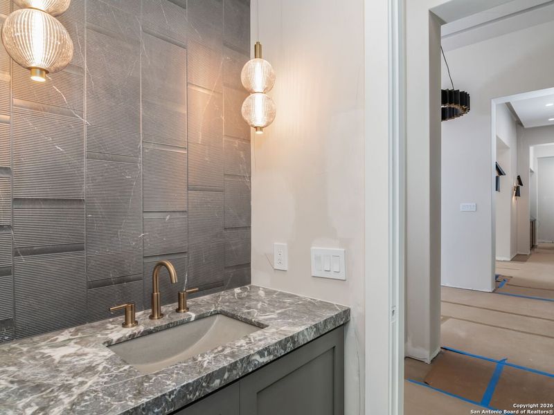 Image 36 of a home in .