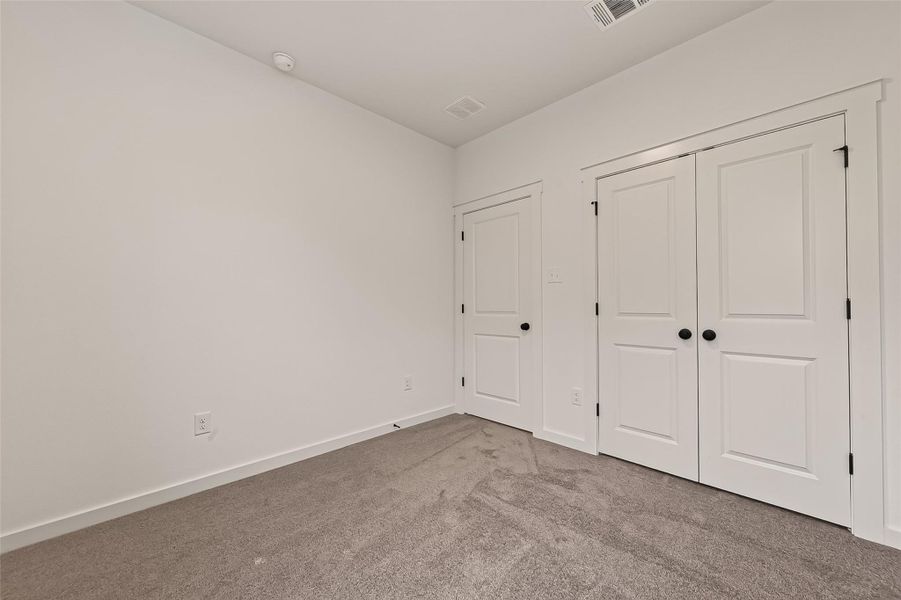 Spacious, unfurnished interior of a new home in Aldeana, Bonney (Image 24).